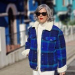 Carmen Gimeno con cazadora de Zara hombre.