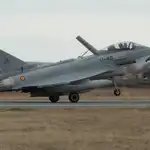 Uno de los cazas españoles aterriza en Bulgaria