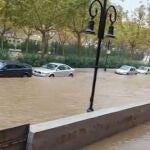 Una calle de Aldaia (Valencia) completamente anegada