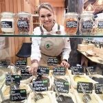 Alejandra, de Tierra a Granel, comercio que obtuvo el premio al mejor Comercio Sostenible