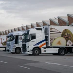 Varios camiones estacionados hoy en las inmediaciones de Mercabarna