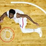 Embiid anota dos de los 59 puntos que sumó ante los Jazz de Utah