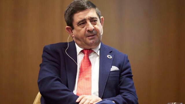 El presidente de la diputación de Jaén, Francisco Reyes, durante el encuentro informativo de Europa Press con los presidentes de las ocho diputaciones provinciales titulado 'Andalucía desde sus territorios' en la Fundación Cajasol, a 14 de noviembre de 2022 en Sevilla (Andalucía, España). Europa Press reúne, entorno a un encuentro informativo, a los 8 presidentes de las diputaciones provinciales de Andalucía.14 NOVIEMBRE 2022Joaquin Corchero / Europa Press14/11/2022