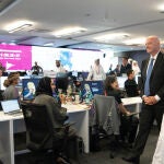 Tamim bin Hamad Al Thani, junto al presidente de la FIFA Gianni Infantino