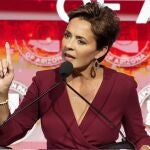 Kari Lake acusó a los funcionarios de contar antes los votos de los condados demócratas