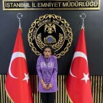 Imagen de mano proporcionada por el Departamento de Policía de Estambul muestra a la ciudadana siria Ahlam Albashir
