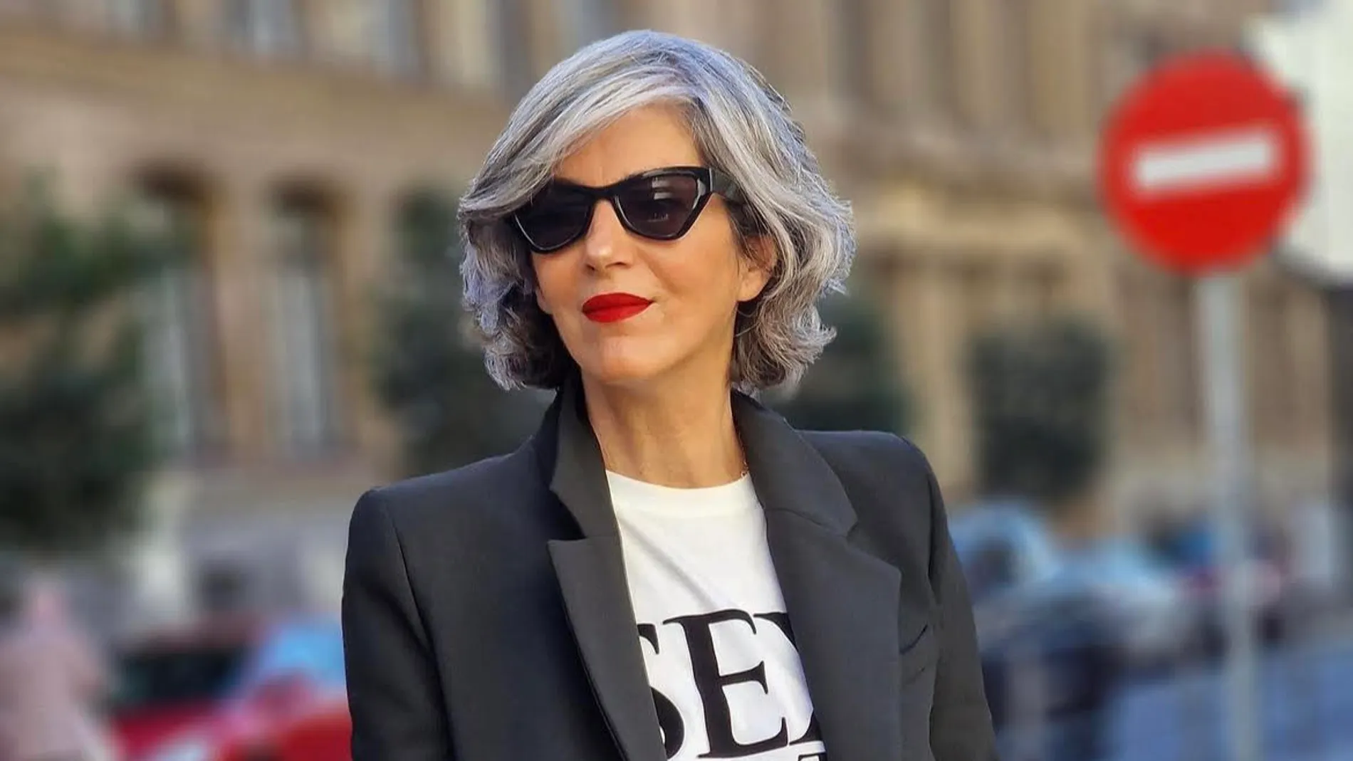 Carmen Gimeno con vaqueros de Mango.