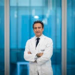 El doctor Rafael Arroyo en la clínica Olympia.