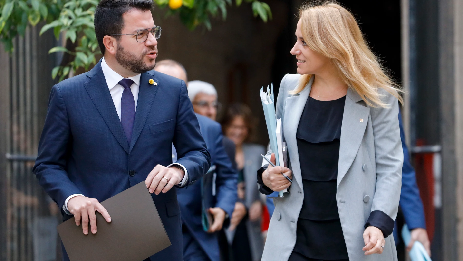 El presidente de la Generalitat, Pere Aragonès y la consellera de Economía y Hacienda Natàlia Mas
