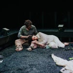 María Hervás (Yerma) y Joan Amargós (Juan) durante uno de los pases previos al estreno en el Lliure