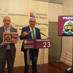 El presidente de la Diputación de Segovia, Miguel Ángel de Vicente, y el diputado Óscar Benito presentan los presupuestos para 2023