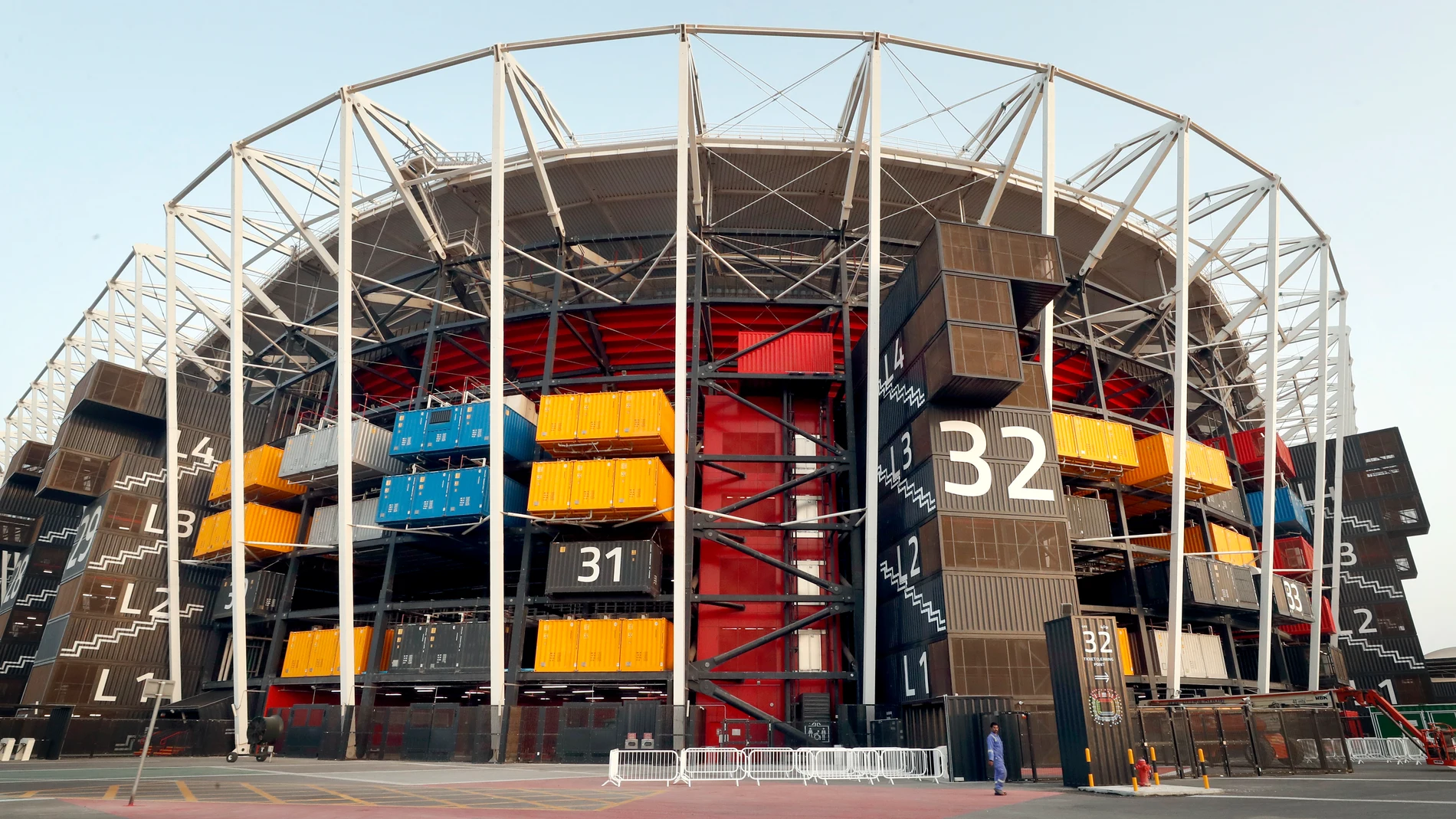 El estadio Estadio 974 es totalmente desmontable. EFE/ Alberto Estevez