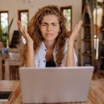 Cuando surge algún problema informático, lo mejor es intentar las soluciones más sencillas... porque ahí es donde suele estar el problema | Fuente: Yan Kruvov / Pexels