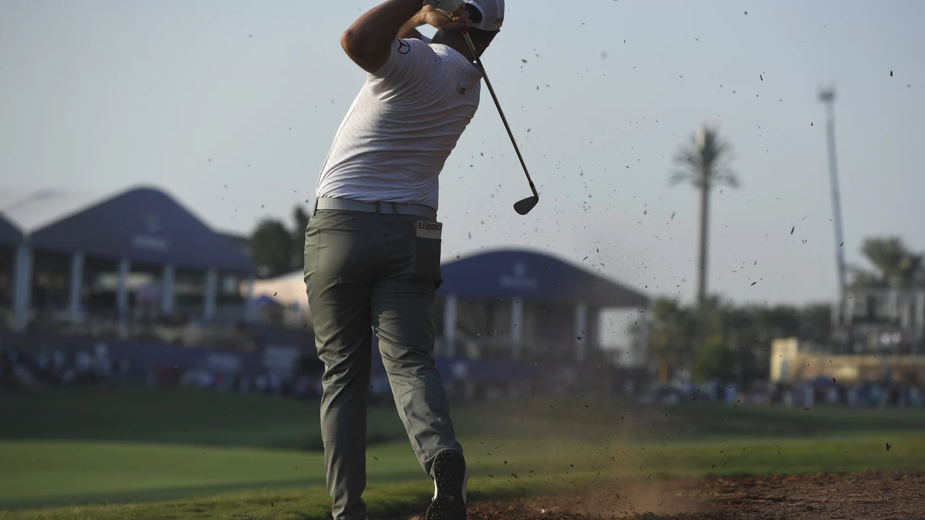 Jon Rahm, en el hoyo 18 del DP World Tour Championship en Dubai
