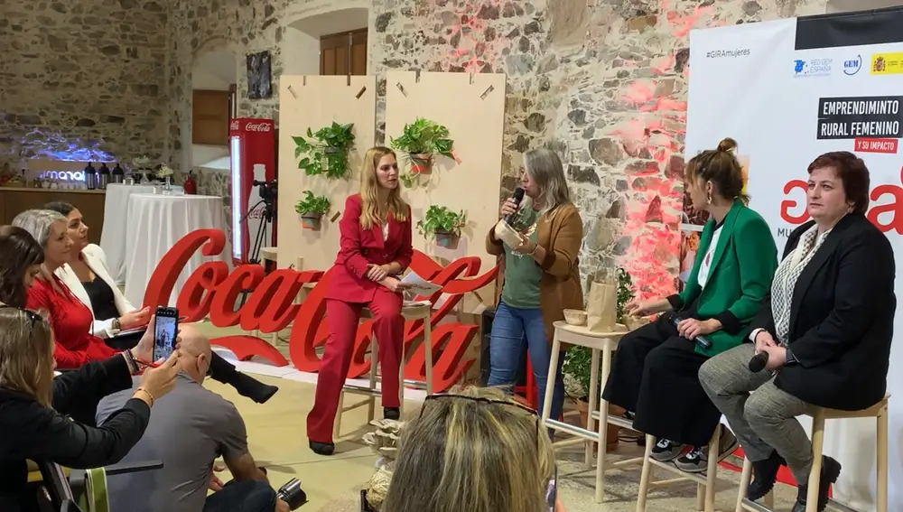 Coloquio entre las emprendedoras Beli Casillas, Ana Belén Herrero y Ana María Lus