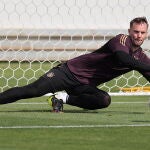 Neuer, en un entrenamiento con la selección alemana