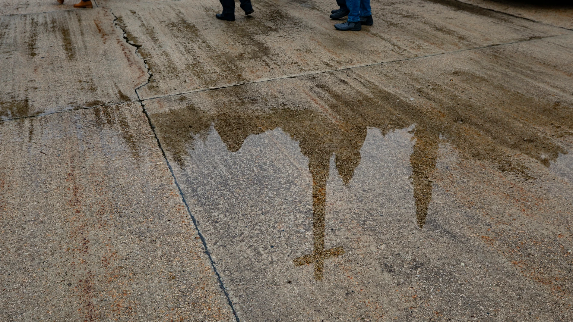 El complejo de Cuelgamuros, reflejado en el suelo en una imagen del pasado domingo