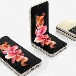 EL Galaxy Flip 3 es uno de los móviles más rebajados en el Black Friday de Amazon.