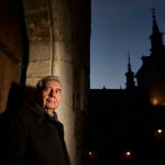 El periodista y cronista de la Villa de Madrid ha dedicado su carrera profesional y parte de su vida a la capital