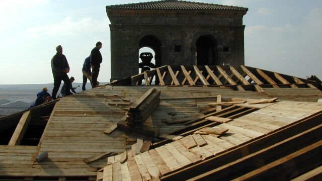 Trabajos de reforma en tejados e iglesias de la provincia de Burgos