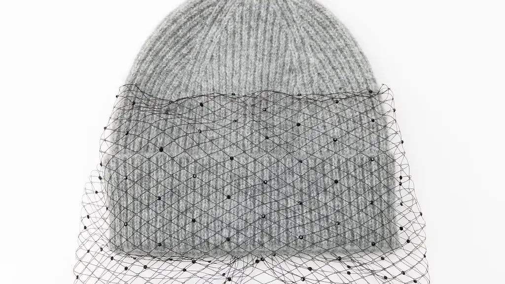 Beanie punto rejilla, de Zara