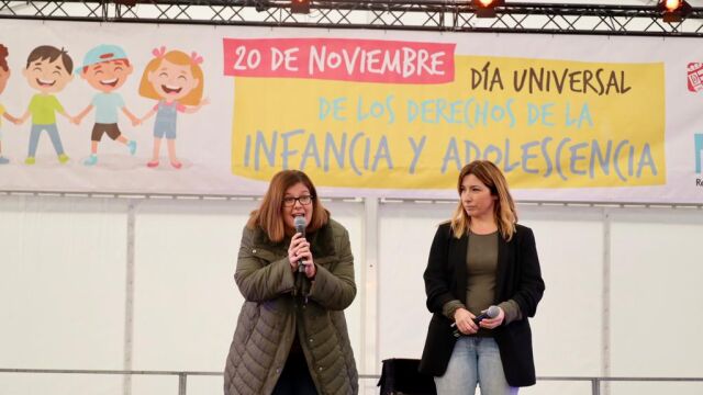 La alcaldesa Noelia Posse (PSOE) y la concejala de Educación, Nati Gómez (Podemos) en un acto reciente
