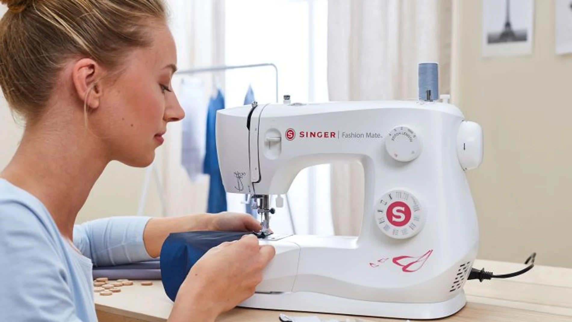 Máquina de coser de la marca Singer