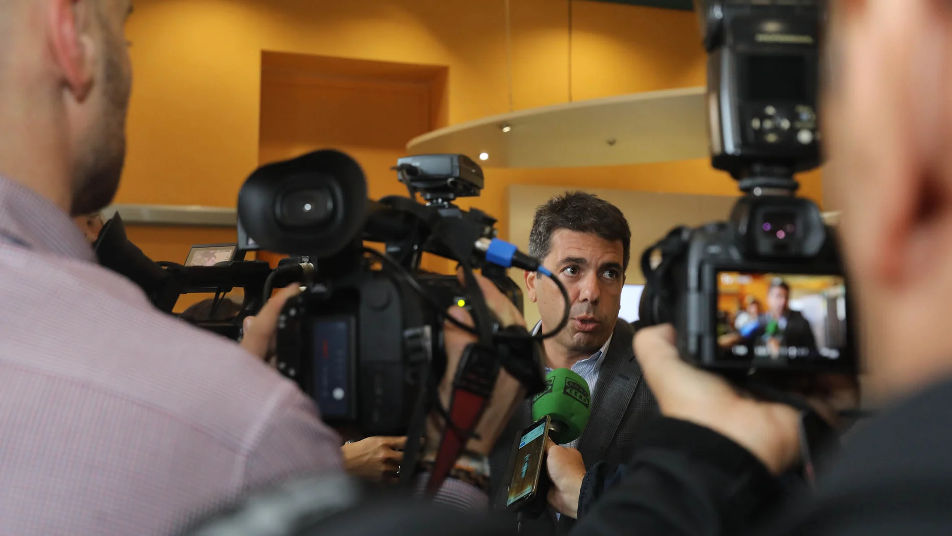 El presidente de la Diputación de Alicante, Carlos Mazón