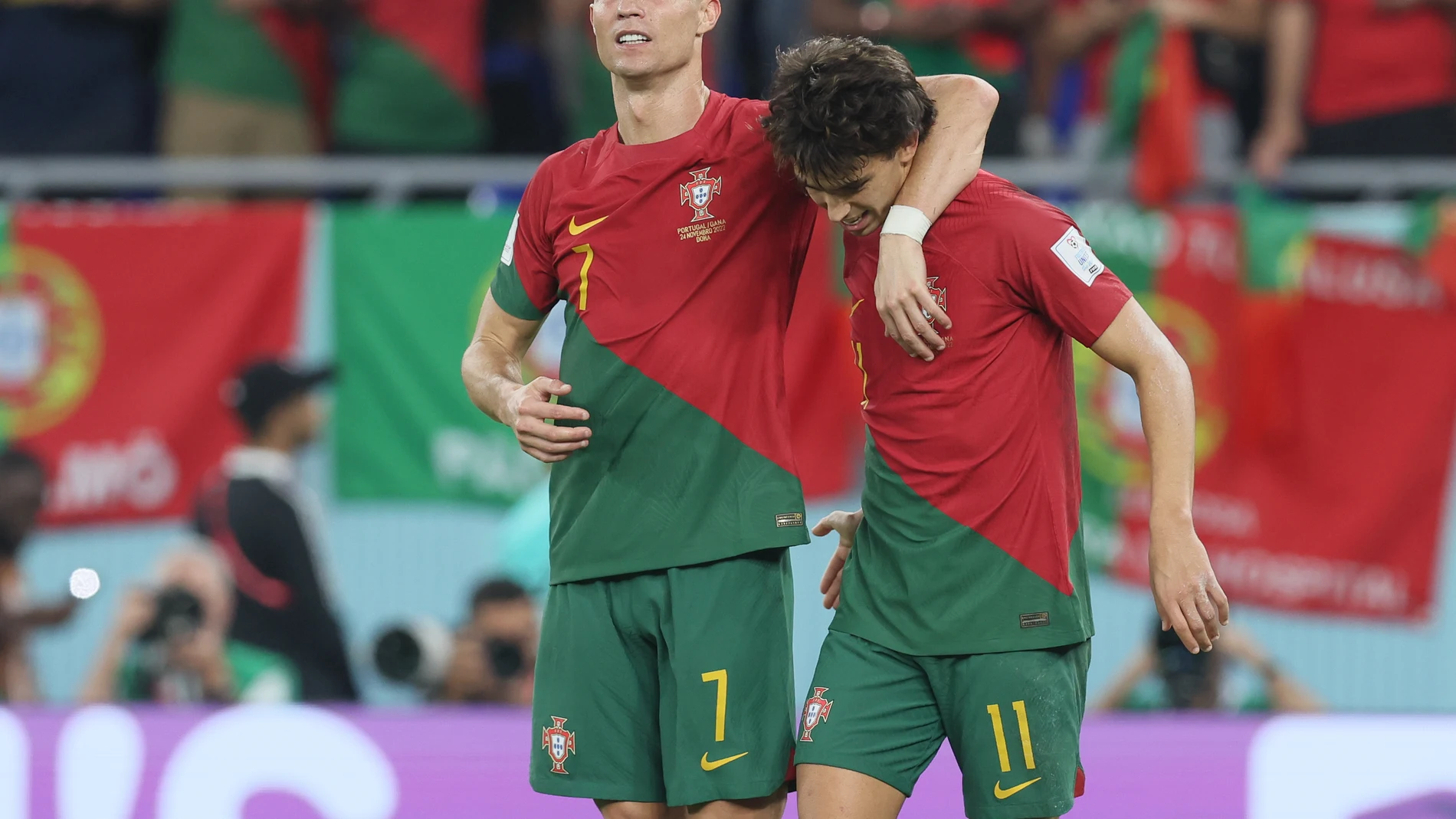 Ronaldo felicita a Cristiano tras el segundo gol de Portugal