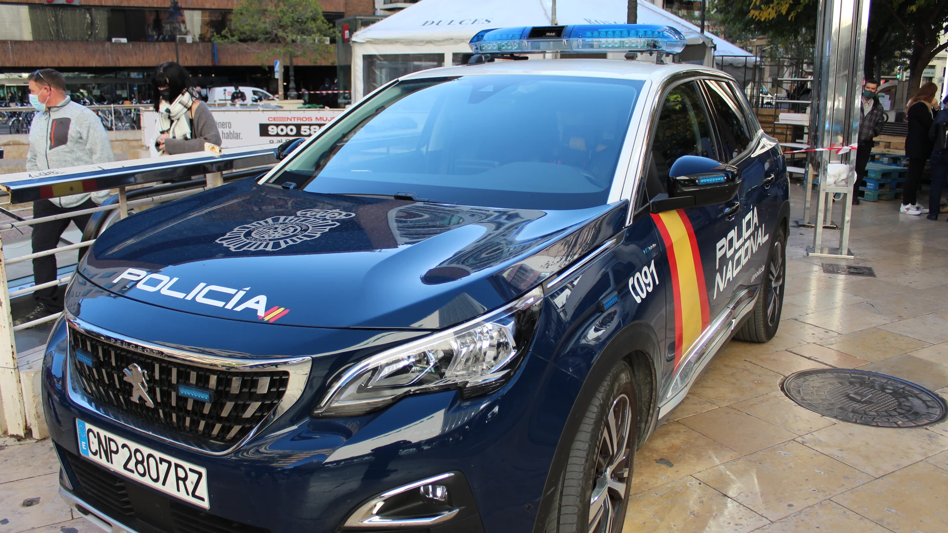 La Policía Nacional detiene a dos hombres por no pagar una cuenta de 1080 euros en un restaurante