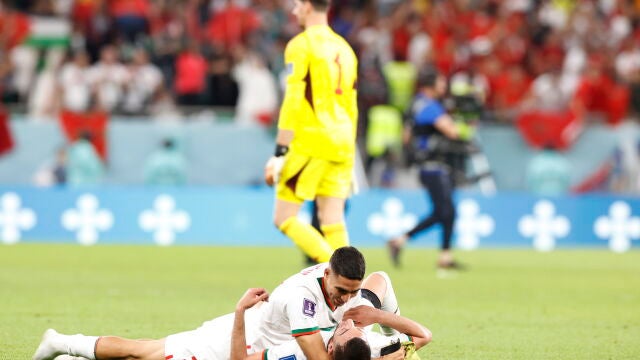 Los jugadores de Marruecos celebran la victoria contra Bélgica, en el Grupo F del Mundial de Qatar