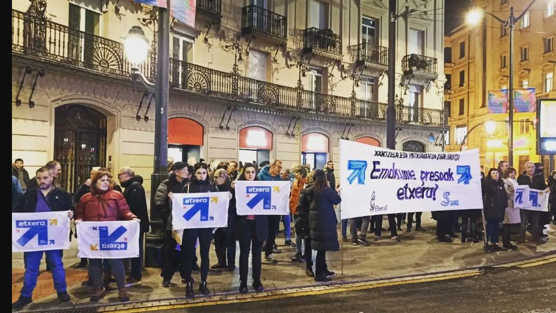 Manifestación de apoyo a los presos etarras (Etxerat)