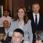 El presidente del Senado Ander Gil llega a la jornada junto a la delegada del gobierno en Castilla y León Virginia Barcones, y la presidenta del Consejo de la Juventud Sandra Ámez