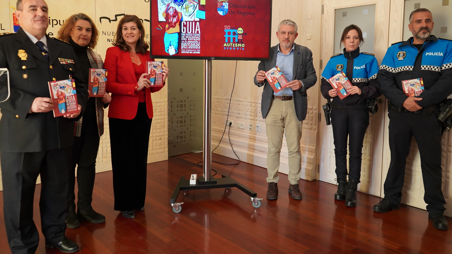 Presentación de la primera guía en España destinada a la atención de personas con TEA por parte de las fuerzas de seguridad