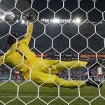 Wojciech Szczesny detuvo el lanzamiento de penalti de Messi en el Polonia - Argentina