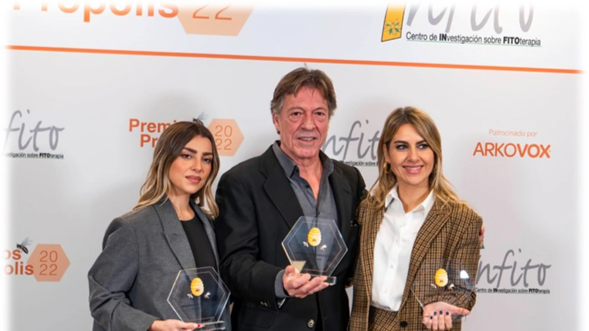 La cantante Paula Cendejas, la periodista deportiva Susana Guasch y el actor Ramón Langa