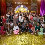 Foto del equipo de producción, concursantes y jueces del programa compartida en redes sociales