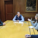 El presidente de la Diputación de Zamora, Francisco José Requejo, se reúne con los representantes de la Asociación "La Culebra no se calla"