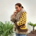 Paula Echevarría no se quita las botas UGG mini.