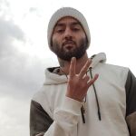 Salehi, de 32 años, es famoso en todo Irán por sus comprometidas letras