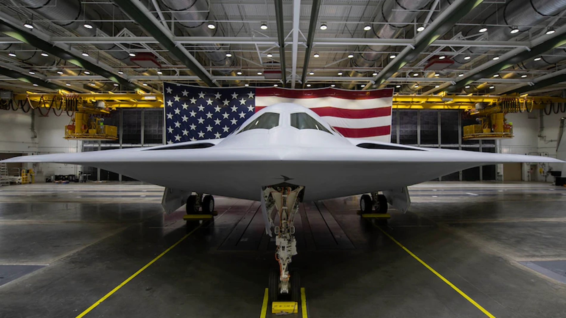 El nuevo bombardero de EEUU B-21 Raider
