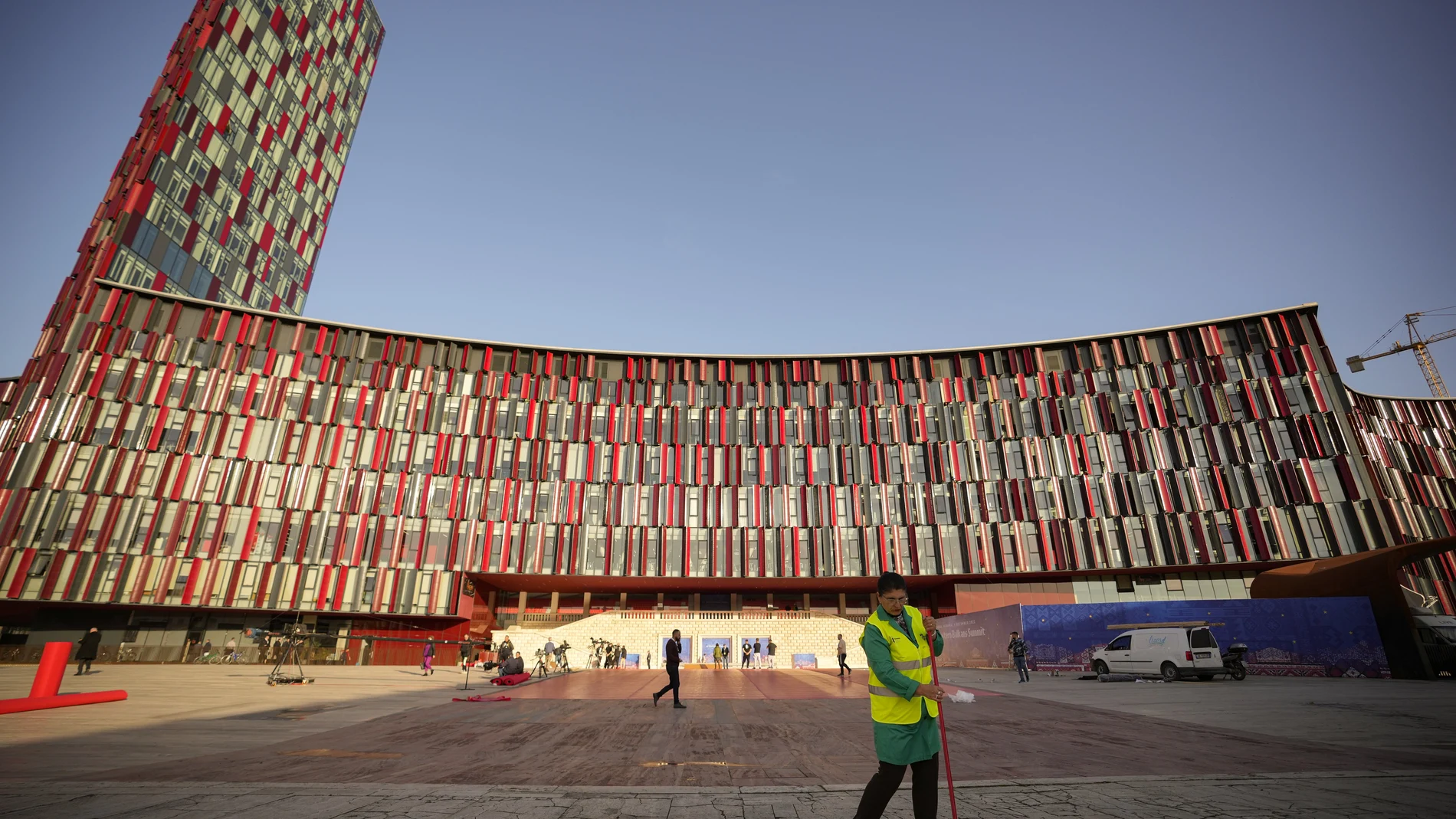 Tirana, la capital albanesa, acoge la cumbre entre los Veintisiete y los seis países balcánicos