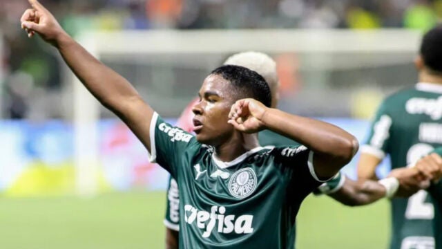Endrick celebra un gol con el Palmeiras