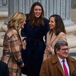 La ministra de Igualdad Irene Montero durante el acto Institucional del izado de bandera junto con autoridades militares y políticas a las puertas del Congreso de los Diputados durante la Conmemoración del aniversario de la Constitución