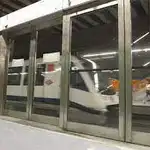 Barreras de cristal en el metro