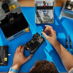 Si tienes los conocimientos, ya puedes reparar tú mismo un iPhone o Mac.