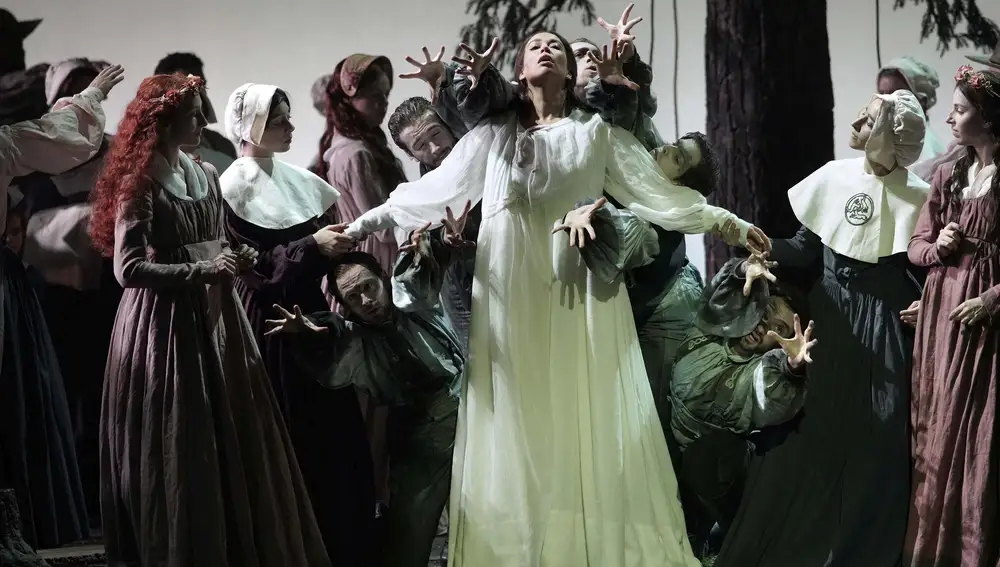 Imagen de la ópera "La sonnambula", en el Teatro Real