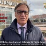 El alcalde de Salamanca, Carlos García Carbayo, durante el vídeo que ha colgado en twitter