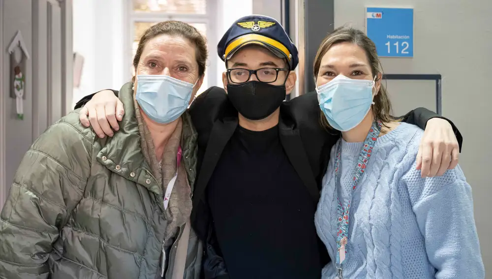 Daniel Valverde, junto a Tania Álvarez y Mª Luisa Solano