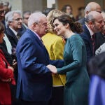 Joaquín Leguina e Isabel Diaz Ayuso en la Real Casa de Correos, en Madrid, el pasado día 6, Día de la Constitución